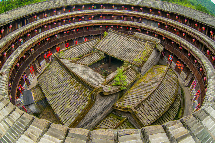 BIKING THROUGH THE MOUNTAINS OF FUJIAN