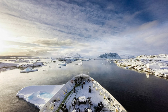 BUCKET-LIST EXPERIENCES IN THE AMERICAS