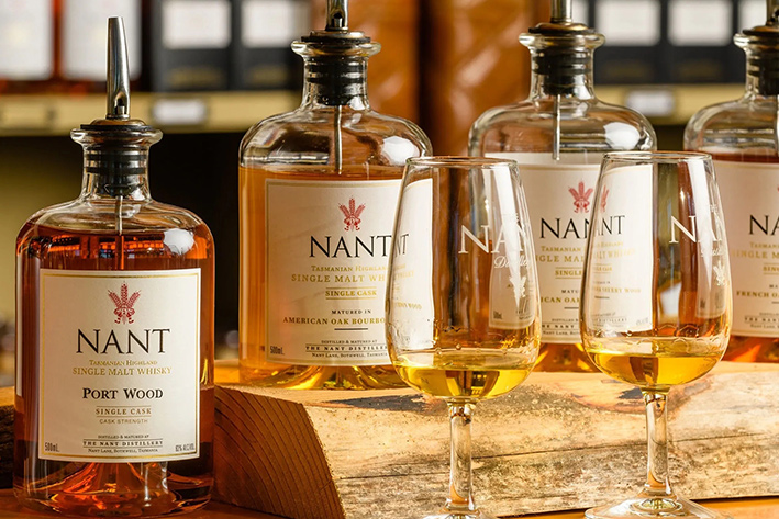 DISCOVERING THE WHISKY DISTILLERIES OF TASMANIA