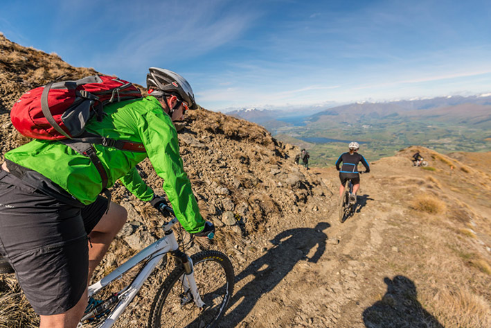 HELI-BIKING IN NEW ZEALAND