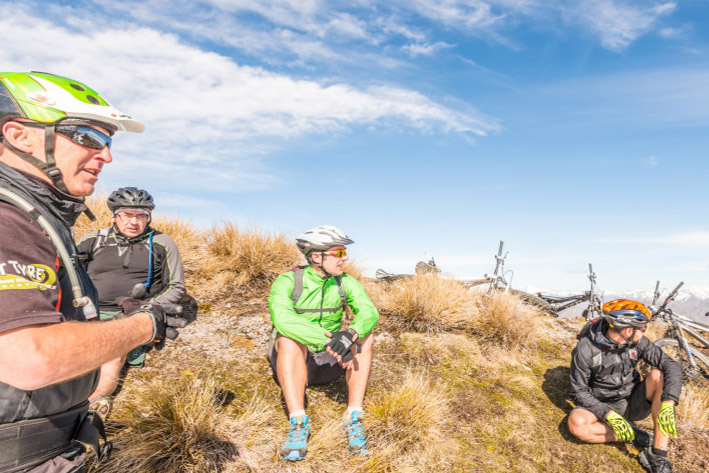 HELI-BIKING IN NEW ZEALAND