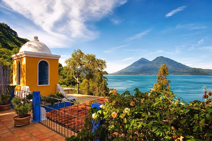The World’s Best Lake Houses